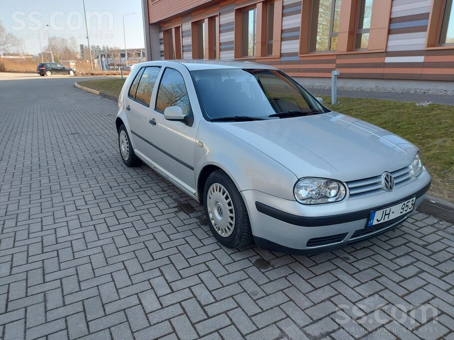 Volkswagen Pārdodu VW Golf 4 2000. gada, labā tehniskā stāvok