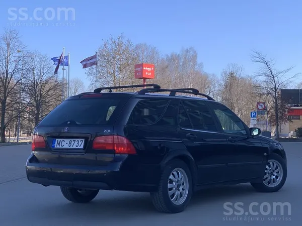 Saab Pardodu Saab 9-5 2.0 benzīns ar automātisku kārbu,
