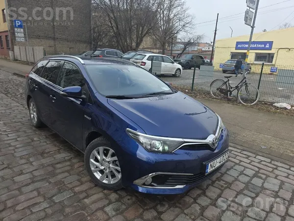 Toyota Toyota Auris sport executive 1.8 hybrid. 