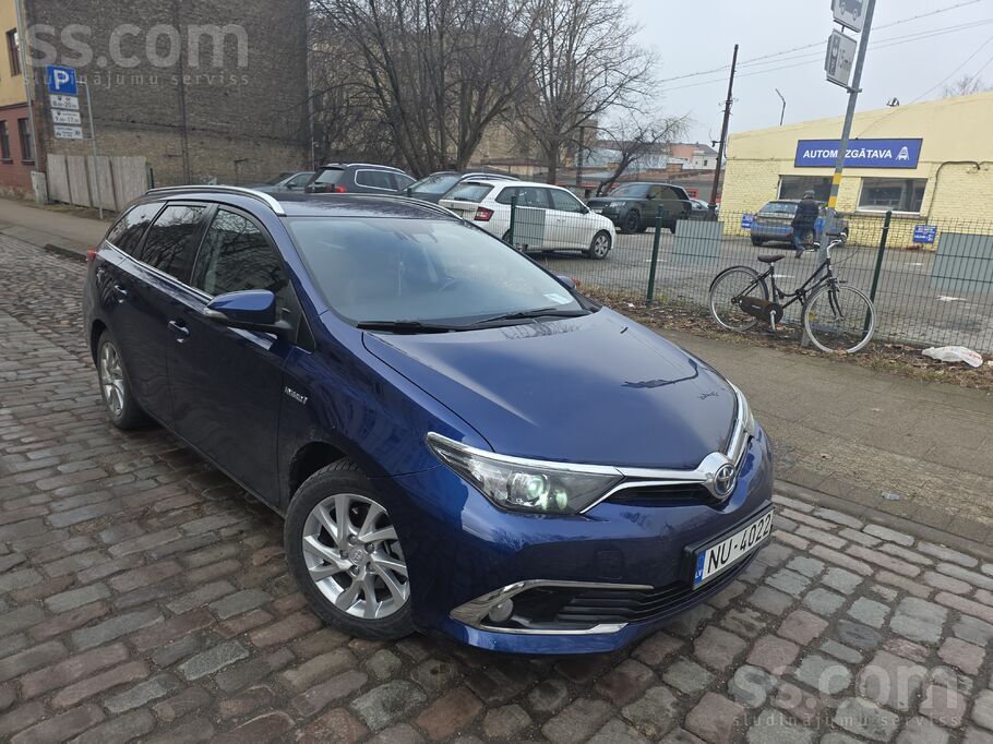 Toyota Toyota Auris sport executive 1.8 hybrid. 