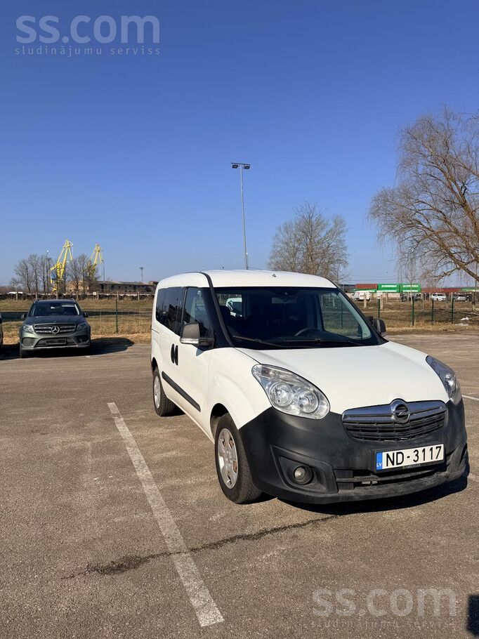 Opel Combo

Lielisks darba auto
Ekonomisks
Bīdāmās durvis abos sānos
Ce