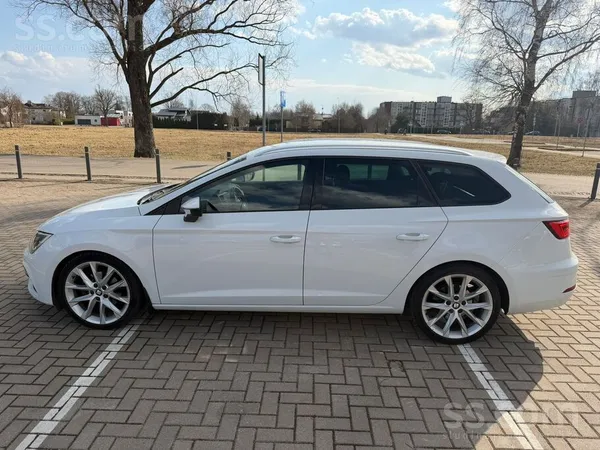 Seat Seat Leon ST FR 4wd ar 2.0 Dīzeļa dzinēju un Autom