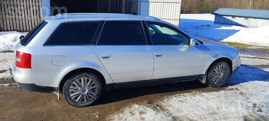 Audi Продаю Audi A6C5 1.9tdi. Машина не новая есть небо