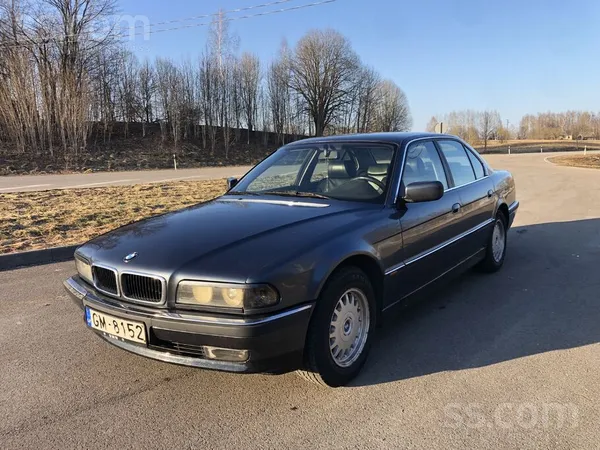 BMW Labā tehniskā stāvoklī.