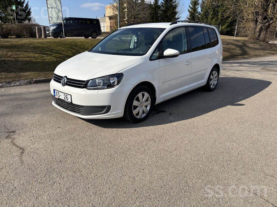 Pardodas labs auto ar tiko samainitu zobsiksnas komplektu termostatu un dzin