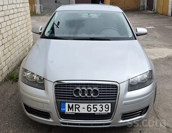 Audi Pārdod Audi A3 1.6 Benzīns 2004. Gada. Skate līdz 