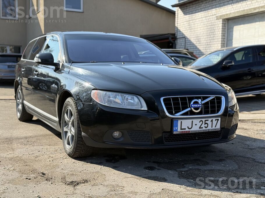 Volvo Saņem visu banku un kreditoru piedāvājumus vienuvi