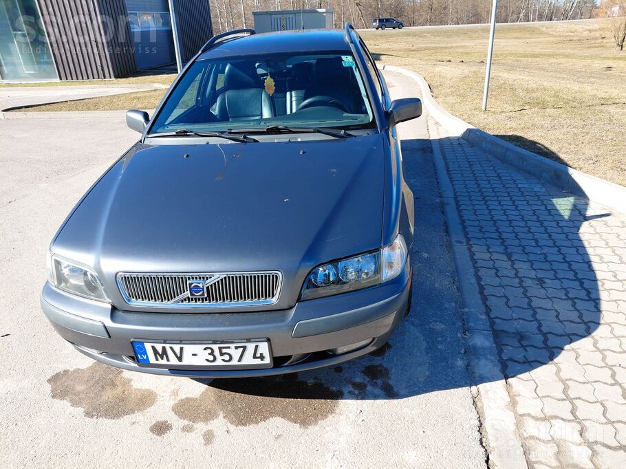 Volvo Mašīna labā stāvoklī. "Kāp un brauc. " Sīkāk pie a