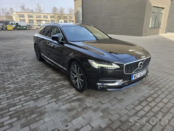 Volvo Pārdodu V90, viena no pilnākajām komplektācijām, s