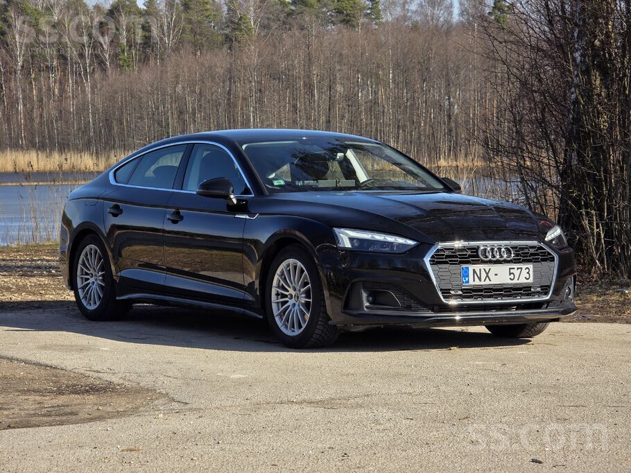 Audi a5 brilliant black. Latvijā pirkts. Izmantots nedaudz. Pagarinātā garan