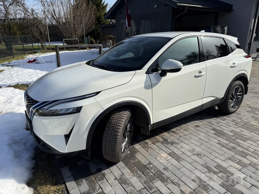 Īpašnieks pārdod ļoti labā stāvoklī uzturētu 2022. gada Nissan Qashqai ar ek