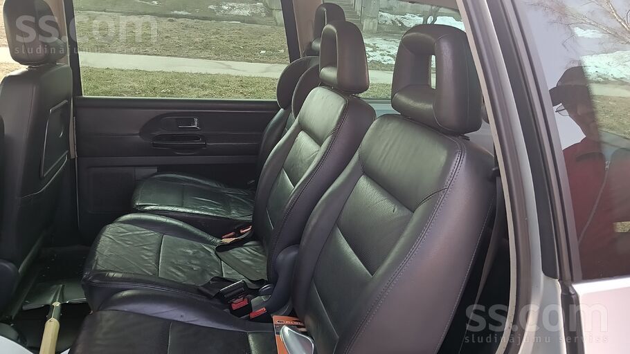 Авто в рабочем состоянии. Имеются визуальные дефекты. Капитальный ремонт дви