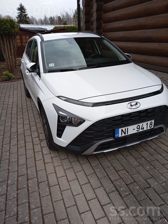 Hyundai Bayon teicamā stāvoklī ar nelielu nobraukumu. Pirkts auto salonā, pu