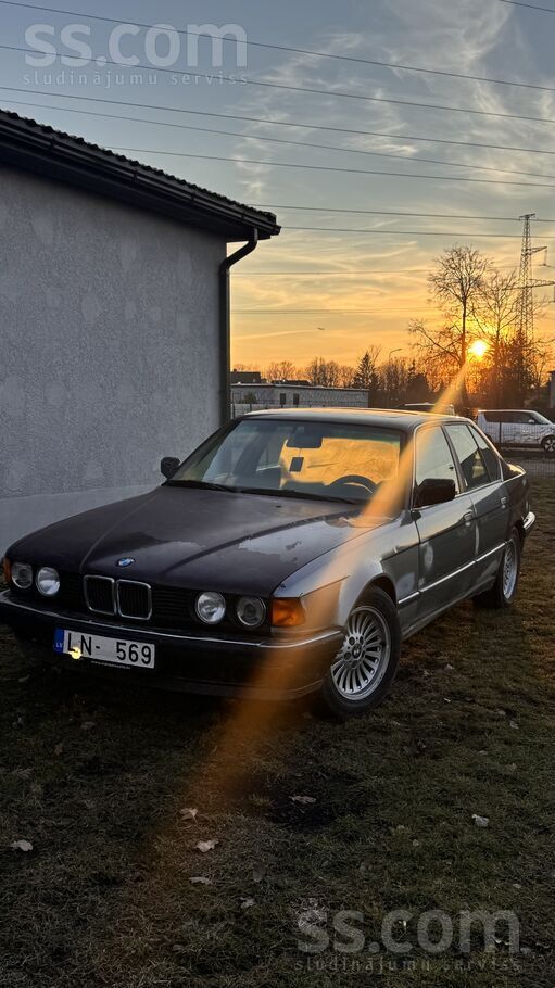 Pārdodu sakara ar cita projekta uzsākšanu 
BMW ir izņemta gāzes iekārta, te
