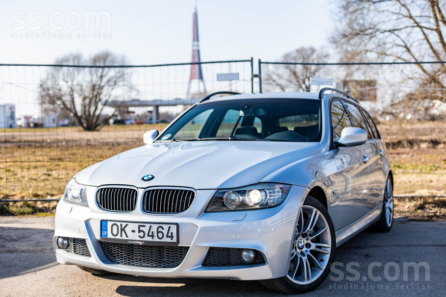 BMW BMW 330d M-pack ar 3.0 dīzeļdzinēju un automātisko