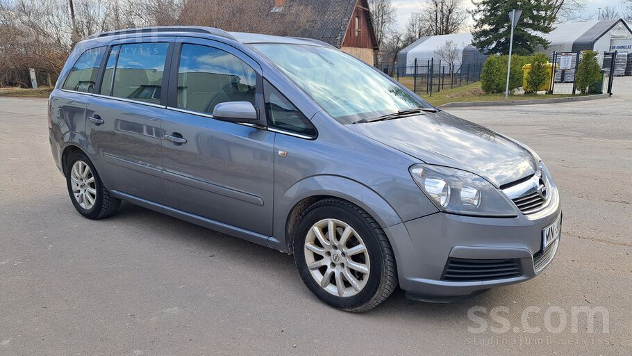 Opel Pārdodu labu auto Opel Zafira 1.9. Cdti 74 kw. Lab