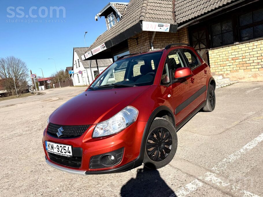 Suzuki Pārdod Suzuki Sx4, 2013. gads, 1.6 benzīns. 4x4, a