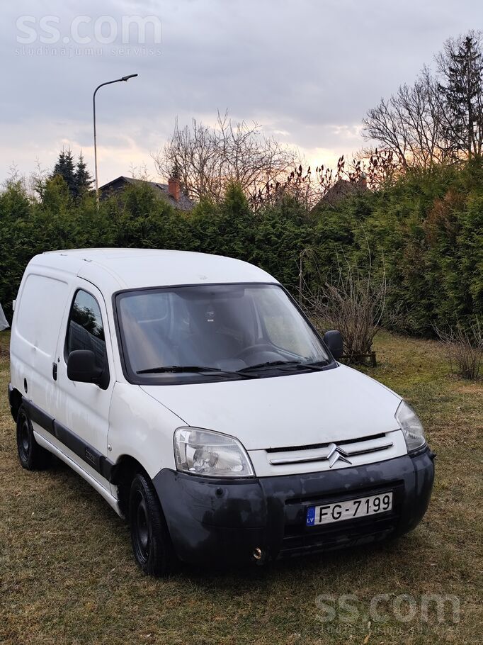 Benzīns-gāze, jauna Ta, Gada nodoklis apmaksāts pilnībā, izcila kravnesība-7