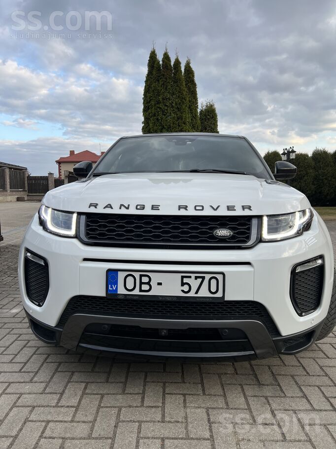 Pārdodu Range Rover Evoque labu, ekonomisku auto ar ļoti labu komplektāciju.