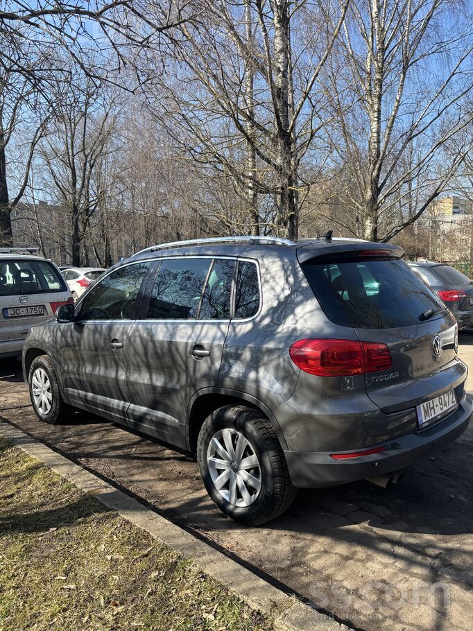 Volkswagen Продаю VW Tiguan 2013 года, в идеальном состоянии.