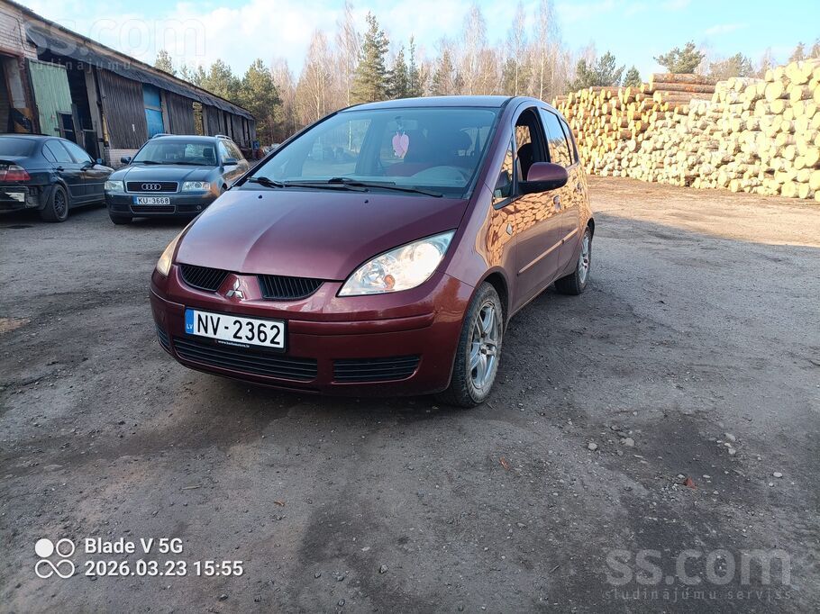 Mitsubishi colt. 2006 gada. Aprīkots ar Benzīna dzinēju, gāzi nav redzējis.
