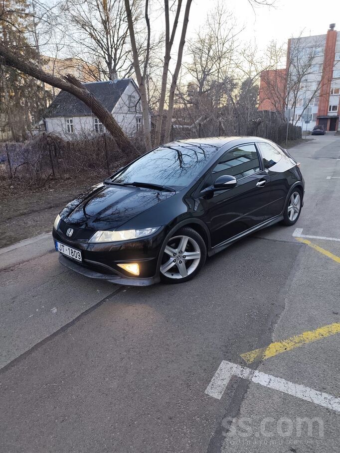 Honda Продам отличное экономичное авто. Новый Т. О до 04