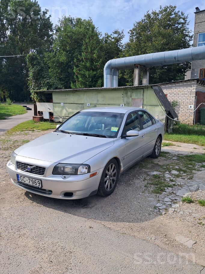 Volvo S80, benzīns 2.4, automāts, nesen izieta TA, nodoklis par šo gadu nav