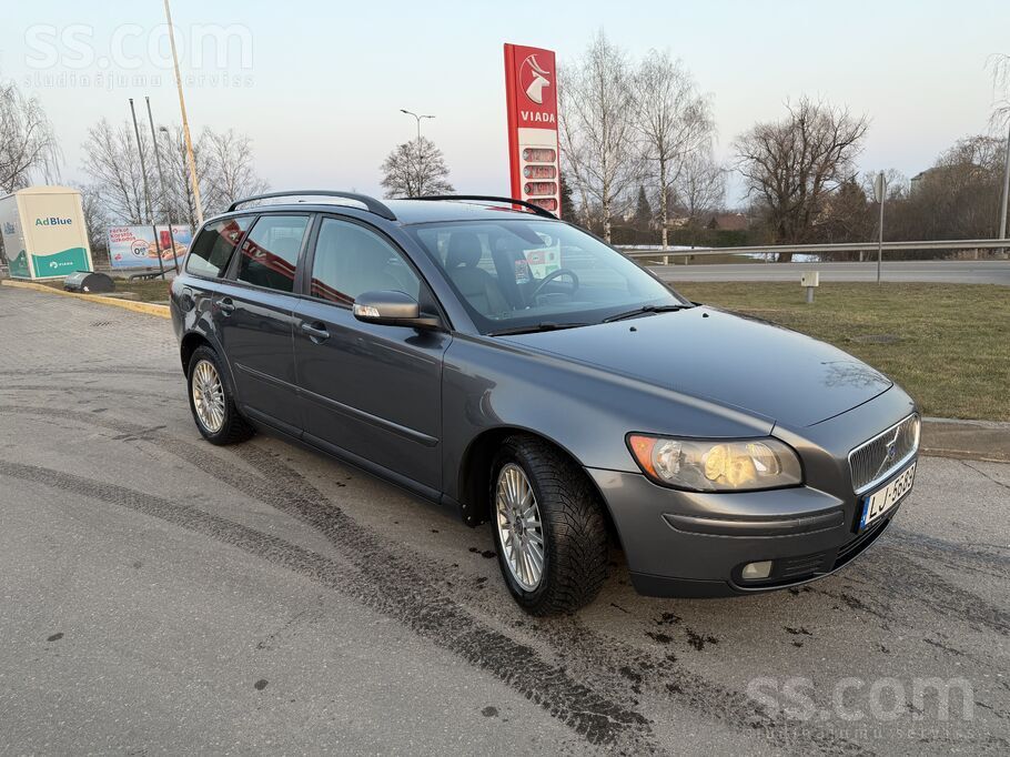 Volvo Sēdies un brauc. Visas apkopes veiktas laicīgi , j