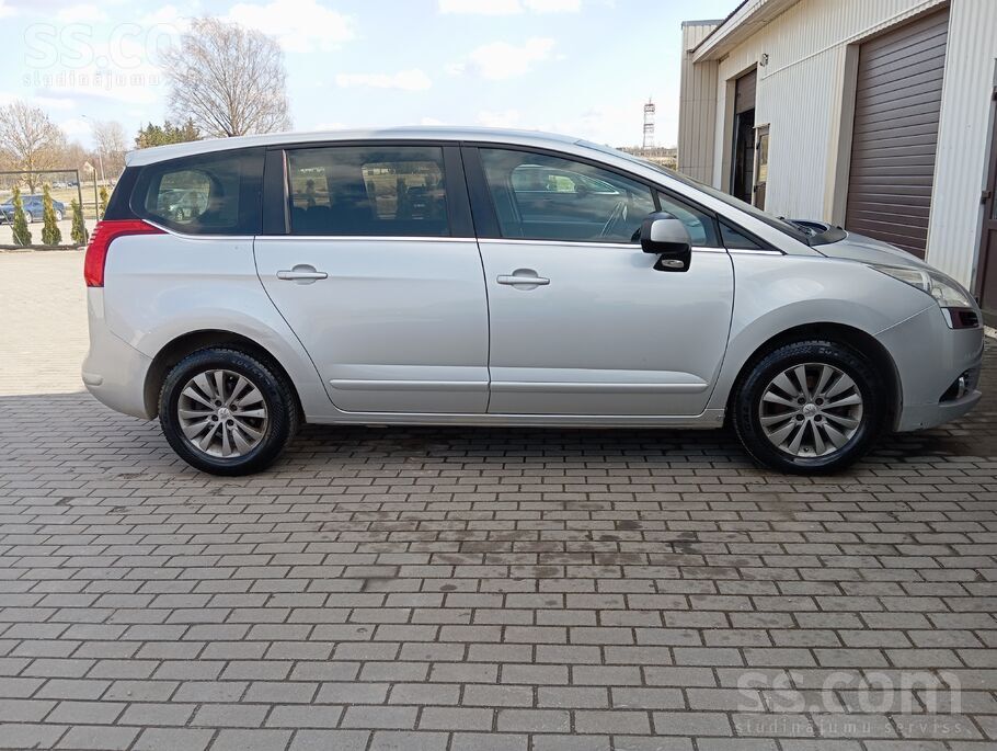 Labā stāvoklī. Uzturēšana ļoti lēta , pagājušā gadā nomainīta zobsiksna , ce