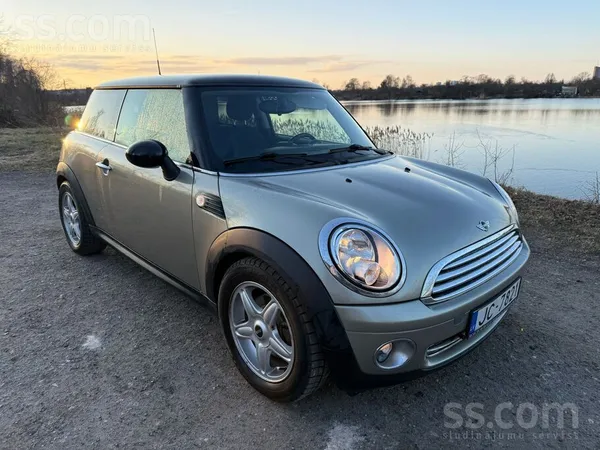 Mini Pārdodu stilīgu Mini Cooper ar jaudīgu 1.6 litru b