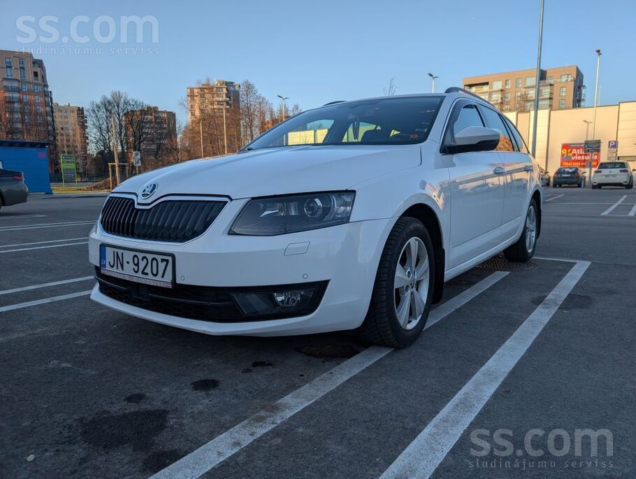 Tiek pārdota 2014. gada Škoda A7 Octavia Combi, 1.4 Tsi benzīna dzinējs 103K