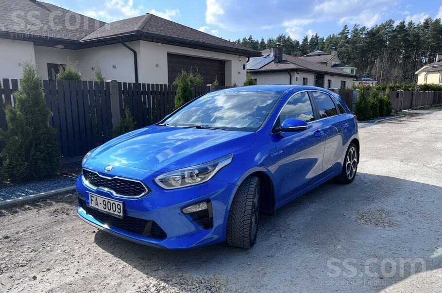 Pārdodu Kia Ceed 1.6 Crdi 7Dct. Auto iegādāts jauns Latvijā pie oficiālā dīl