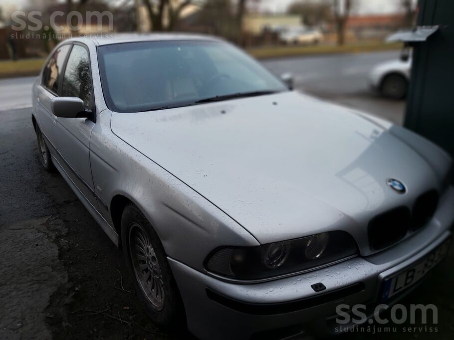 BMW Nesen izieta tehniskā apskate. M paka. E 39 sedans
