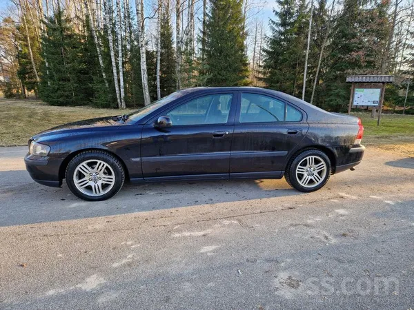 Volvo Pārdodu, jo vajadzīgs liekāks auto. Tikko veikta l