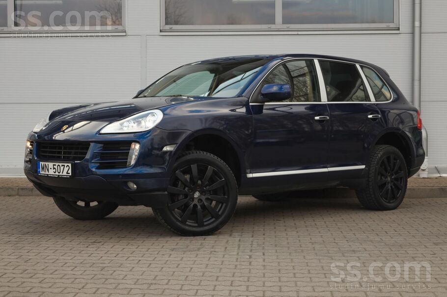 3.6i Automāts, lūka, pneimopiekare, parkošanās sensori, kruīzkontrole, el. r