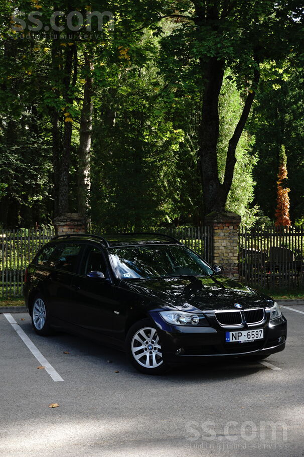 BMW Auto labā vizuālā un tehniskā stāvoklī. Regulāri k