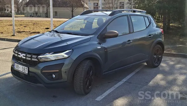 Pārdodu Dacia Sandero Stepway. Pirmā reģistrācija 2023. gada 14. decembris.