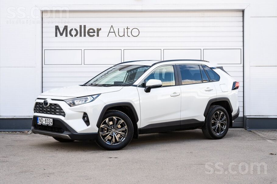 Toyota Rav4 2.0 L (175 zs) ar automātisko Pārnesumkārbu.
Iegādājies savu a