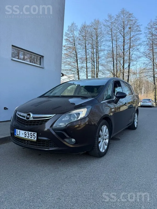 Opel 4900€