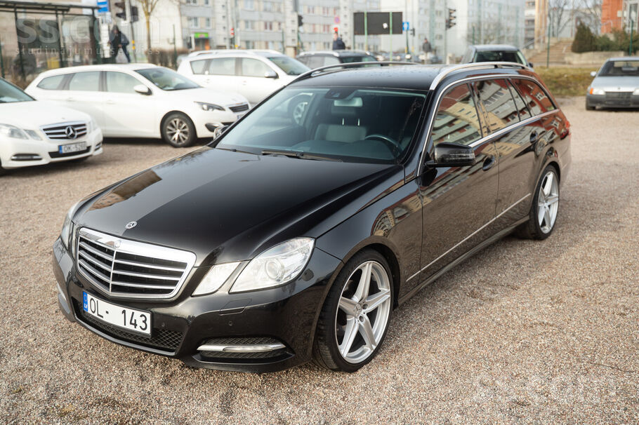 MB E200 no Vācijas, 135kw benzīna dzinējs, 7pk automāts, viss darbojas nevai