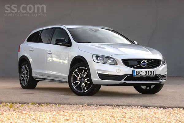 Volvo Pārdodu uzticamu un koptu ģimenes auto – Volvo V60