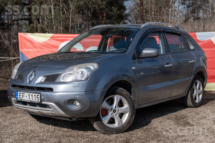 Pārdod Ranault Koleos. 2.5l. Benzīns/ Gāze. Izturīgs un funkcionāls. TA līdz