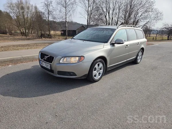 Volvo Pārdodu Volvo V70 2.4 dīzelis D5 (automāts). 
