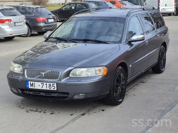 Volvo 2.4D 120kw Automāts Ļoti labs auto ar labu komplek