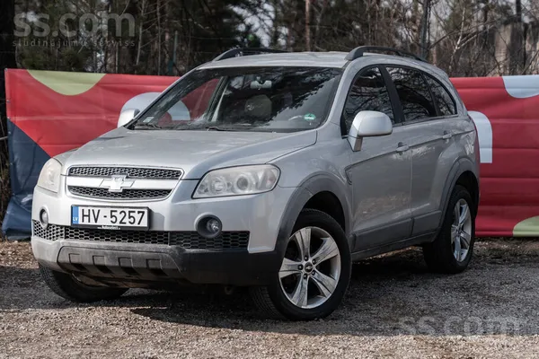 Chevrolet Pārdod Chevrolet Captiva 2007.gada ar 2.4l benzina