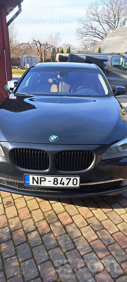 Tirgojas jaudīgs, komfortabls 740 Dx-Drive Biturbo 306 ZS kopts, uzturēts. N