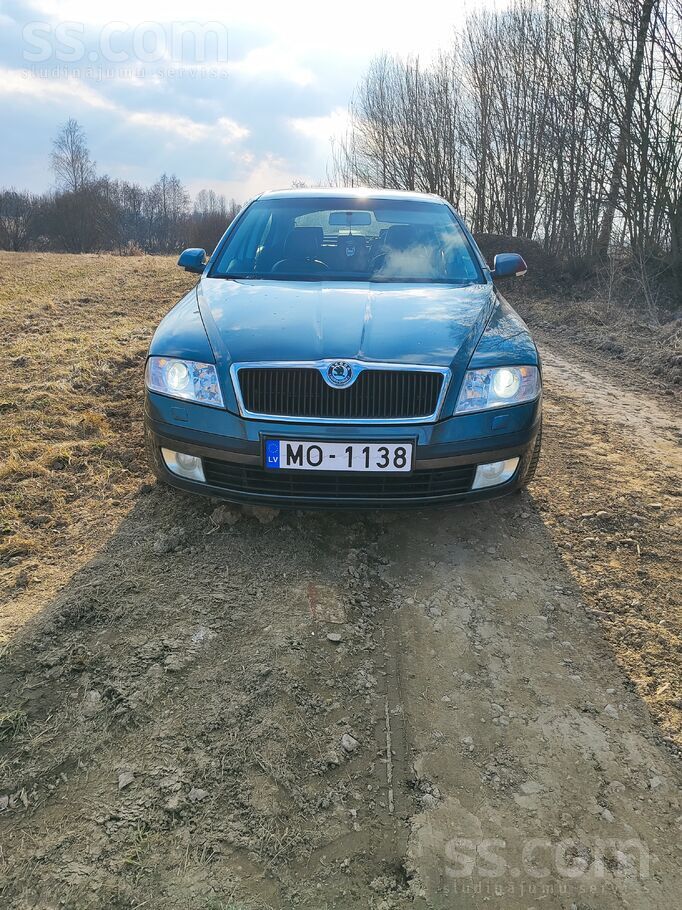 Auto darbam. Nesen mainīti bremžu sporti. R16 ar vissezonas gumiju.