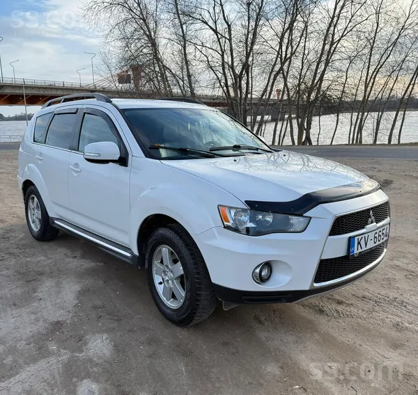 Mitsubishi Pārdod Mitsubishi Outlander 2.2D 4x4 – uzticams un