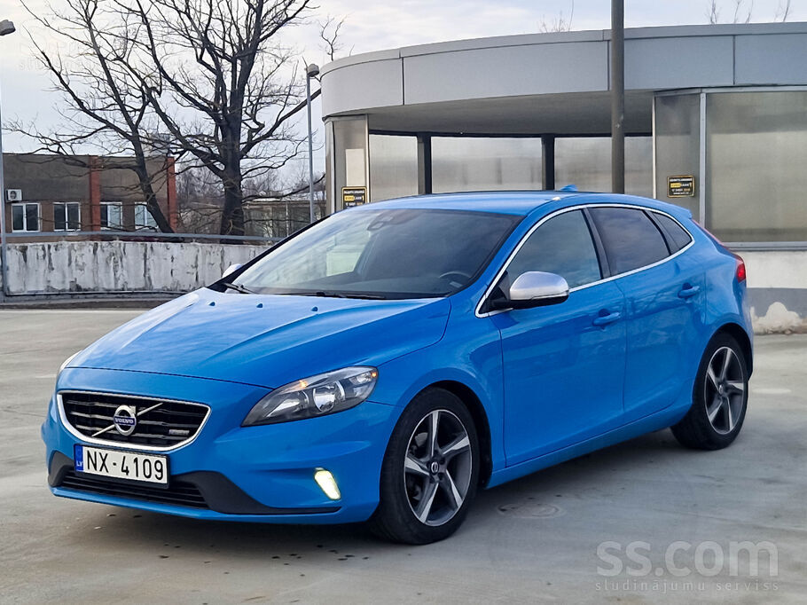 R-Design V40 

+Veco auto maiņa uz jauno (Trade-in)
+Zvaniet un mēs notei
