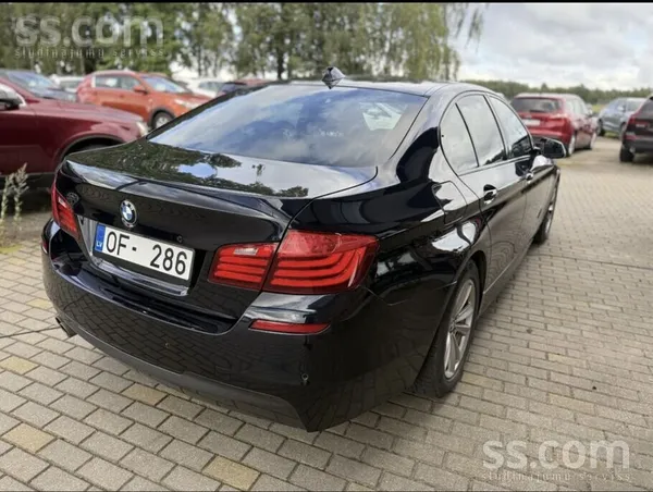 BMW Pārdod labu BMW 520d Lci feislifta universāli. 